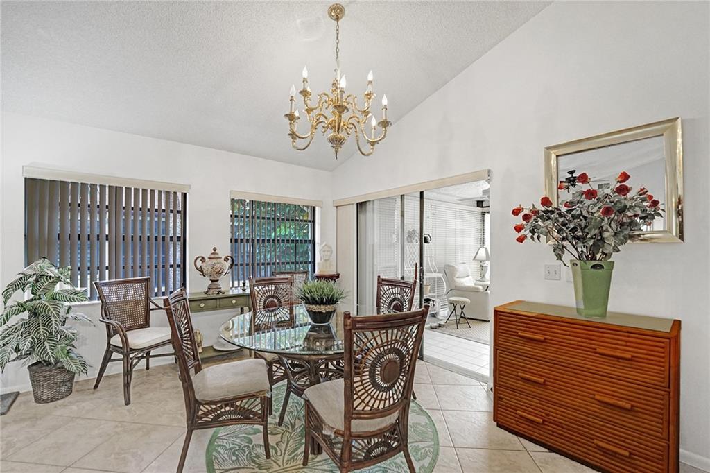 POINTE PARK CONDOS - Residential