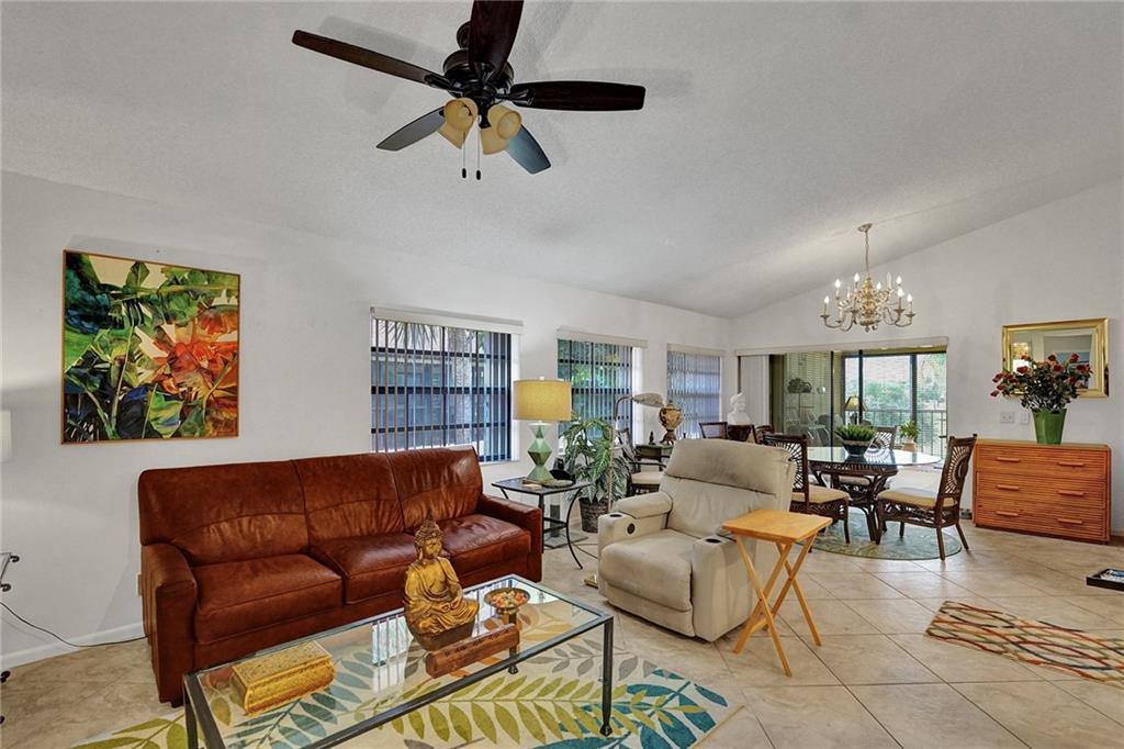 POINTE PARK CONDOS - Residential