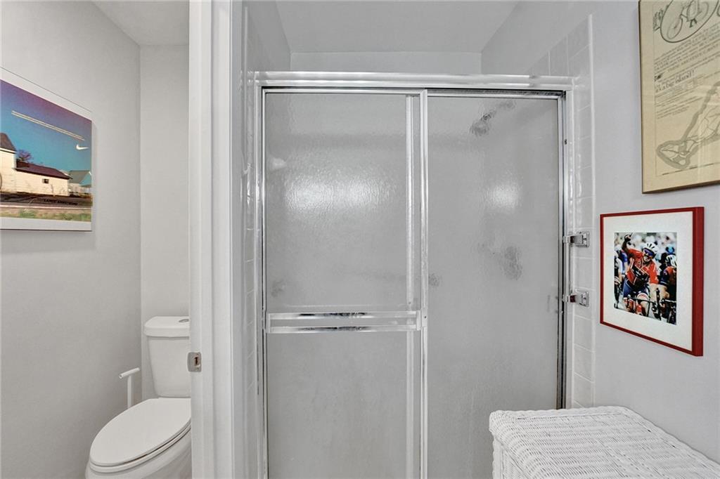 POINTE PARK CONDOS - Residential