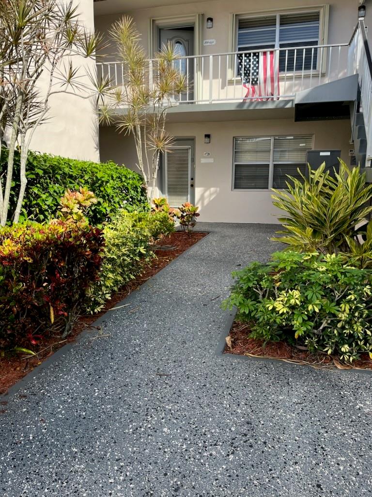Kings Point Burgundy P - Residential