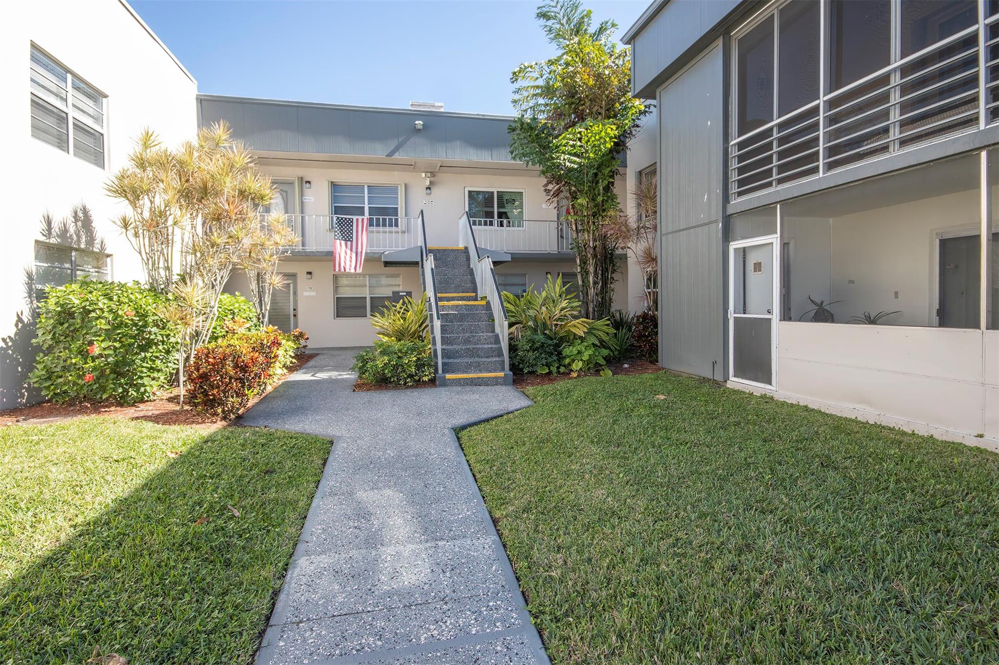 Kings Point Burgundy P - Residential