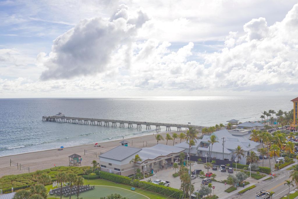 Photo of 333 NE 21st Avenue #1220, Deerfield Beach, FL 33441 (MLS # R11065642)