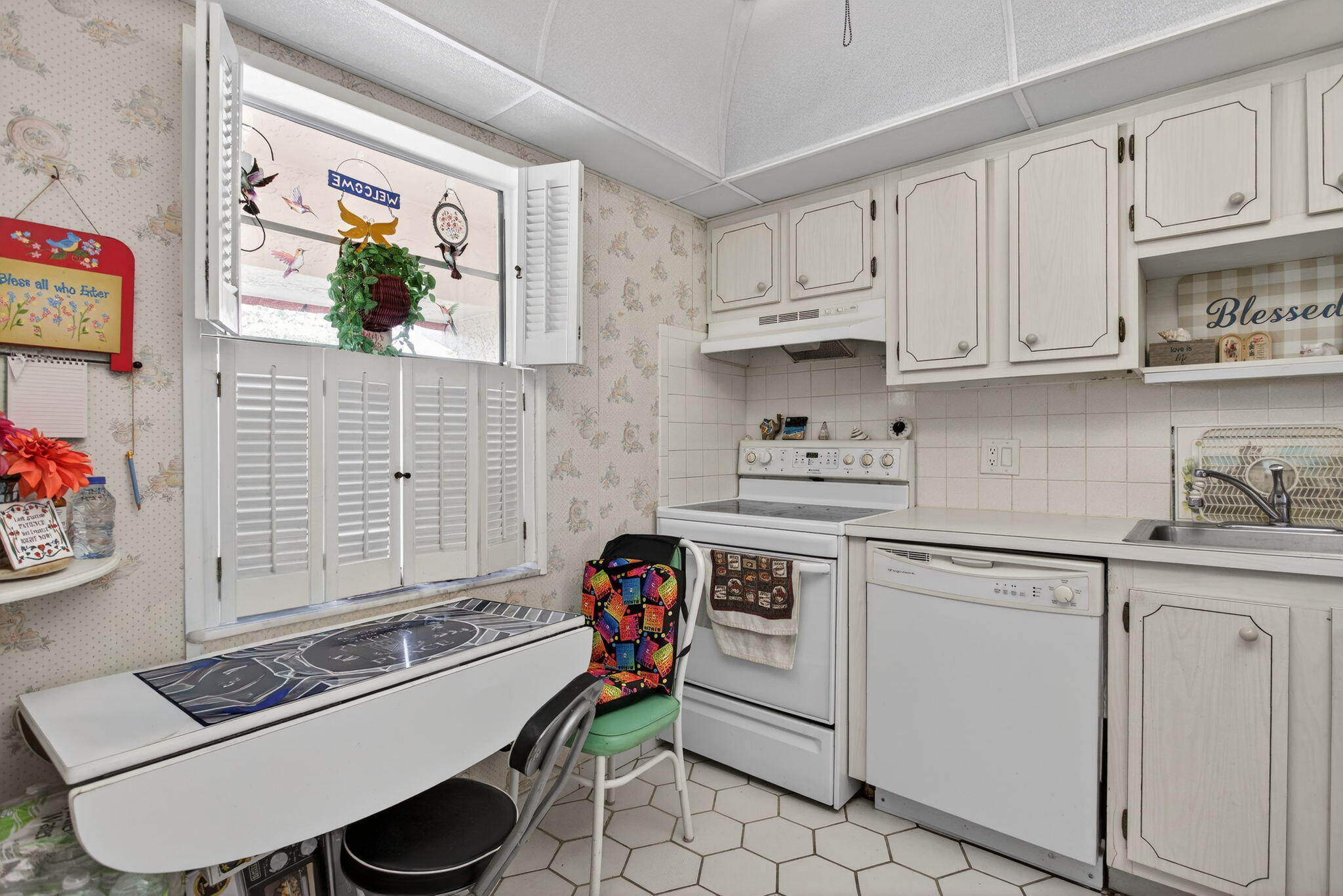 ORIOLE GOLF & TENNIS CLUB CONDO - Residential