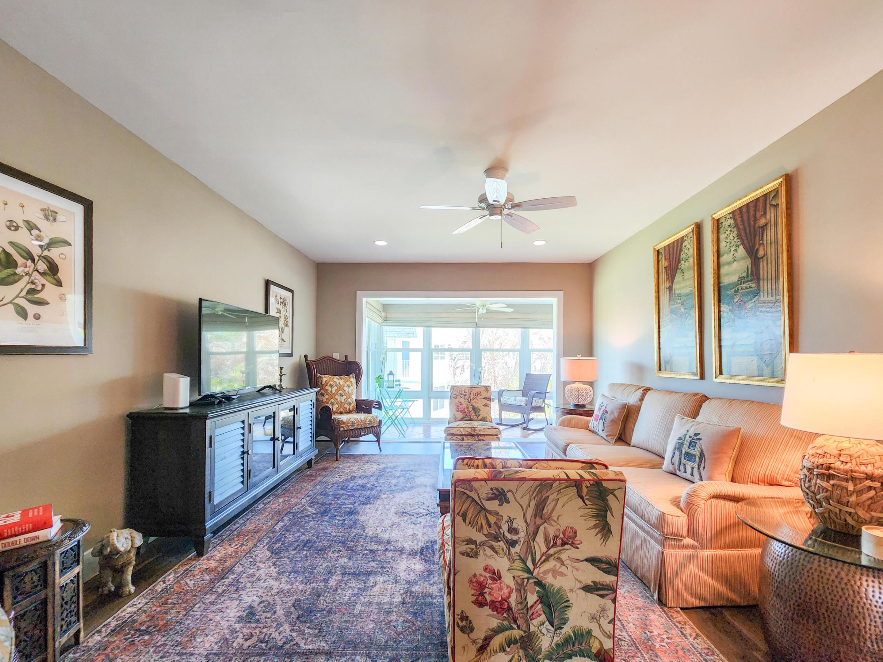 VISTA HARBOR CONDO BLDGS M-T - Residential