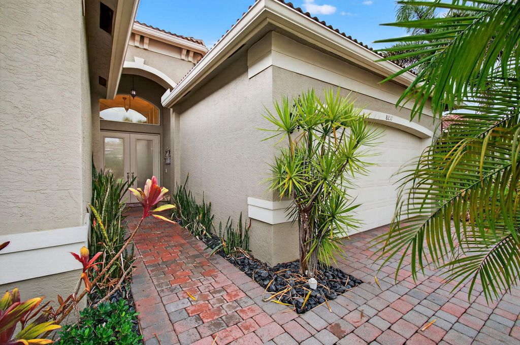 Photo of 8211 Green Mountain Road, Boynton Beach, FL 33473 (MLS # R11119114)