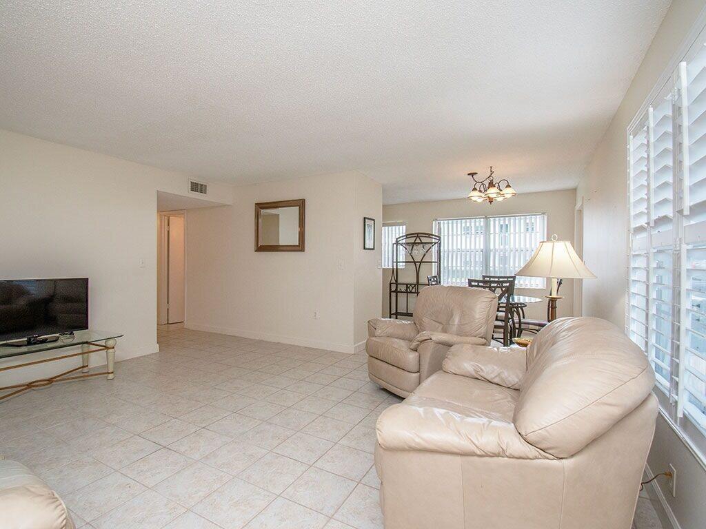 VISTA HARBOR CONDO BLDGS - Residential