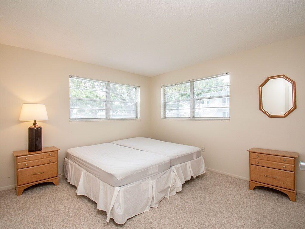 VISTA HARBOR CONDO BLDGS - Residential