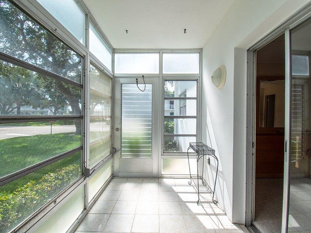 VISTA HARBOR CONDO BLDGS - Residential