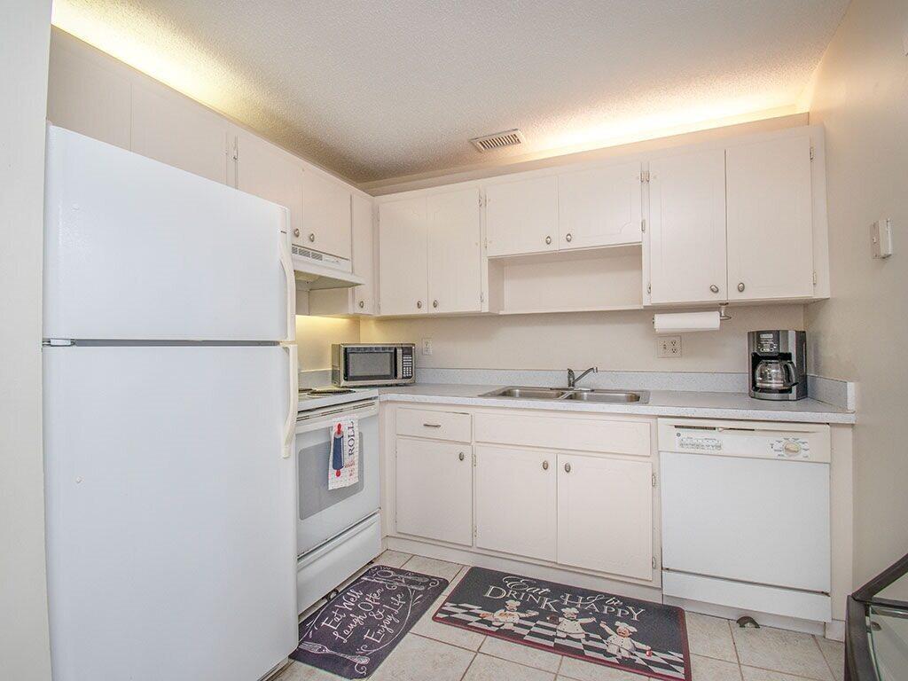 VISTA HARBOR CONDO BLDGS - Residential