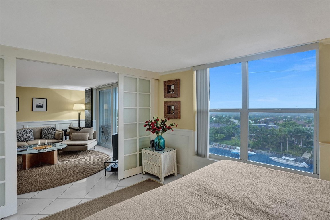 HILLSBORO LE BARON - Residential