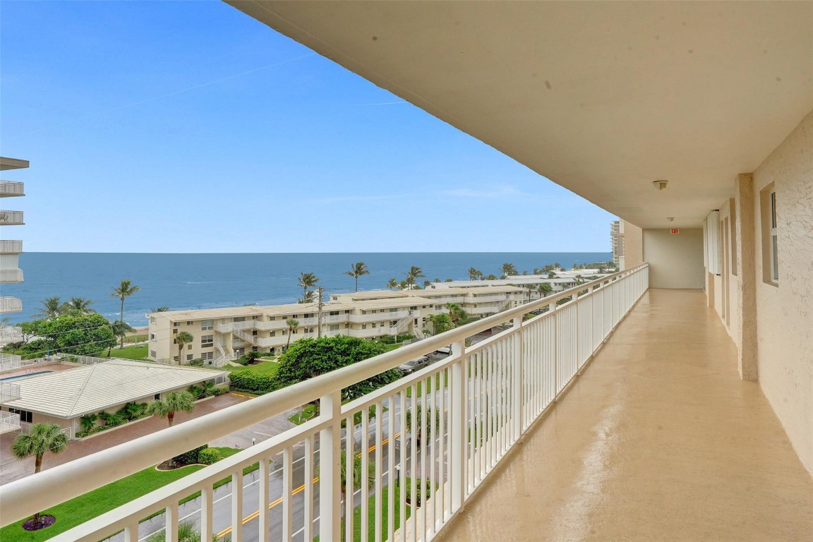 HILLSBORO LE BARON - Residential