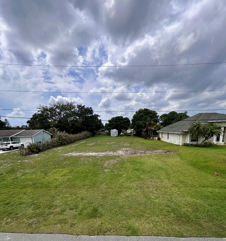 PORT ST LUCIE SECTION  34 - Land