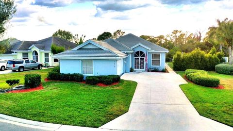 Homes with One Acre Plus in Florida's Treasure Coast 15 7570 SE Bay Cedar Circle Hobe Sound FL 33455