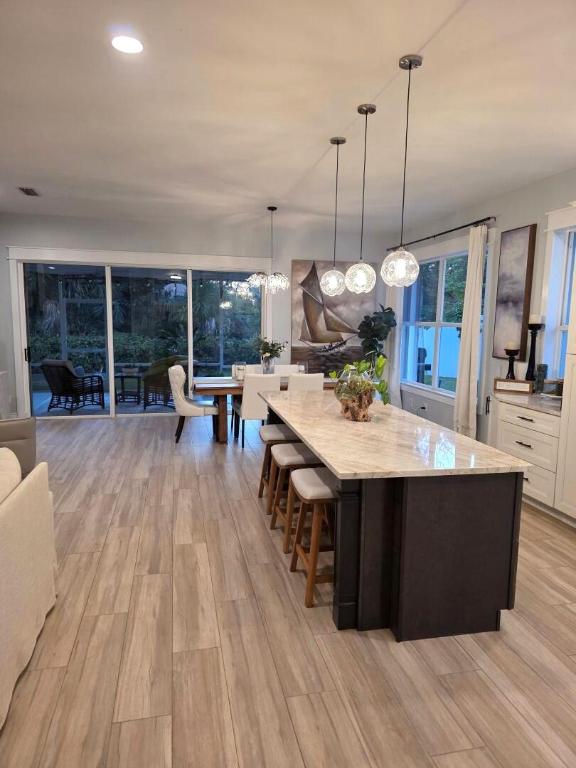 7570 SE Bay Cedar Circle