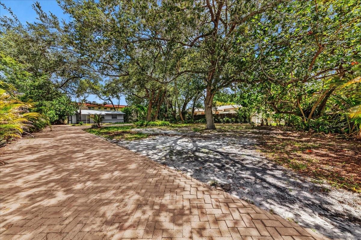 4265 SW 54th Ct