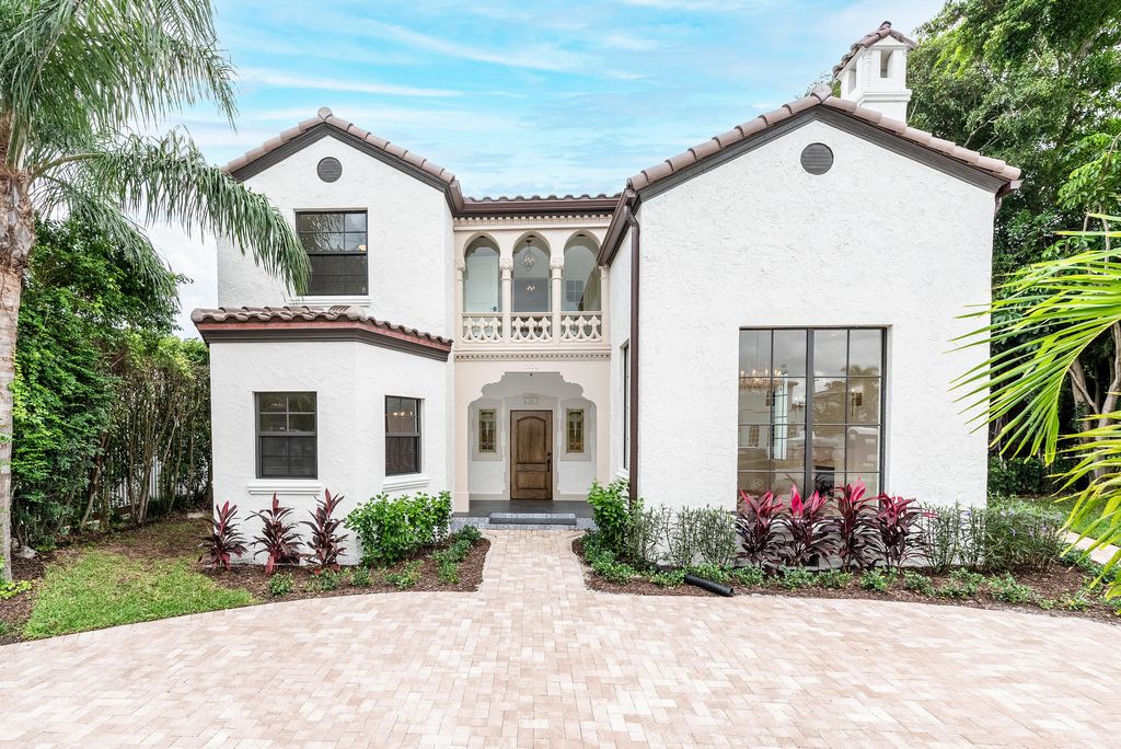 Photo of 206 Greymon Drive, West Palm Beach, FL 33405 (MLS # R10926787)