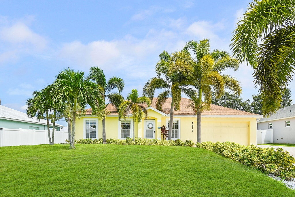 Photo of 4617 SW Pearl Street, Port Saint Lucie, FL 34953 (MLS # R11012507)