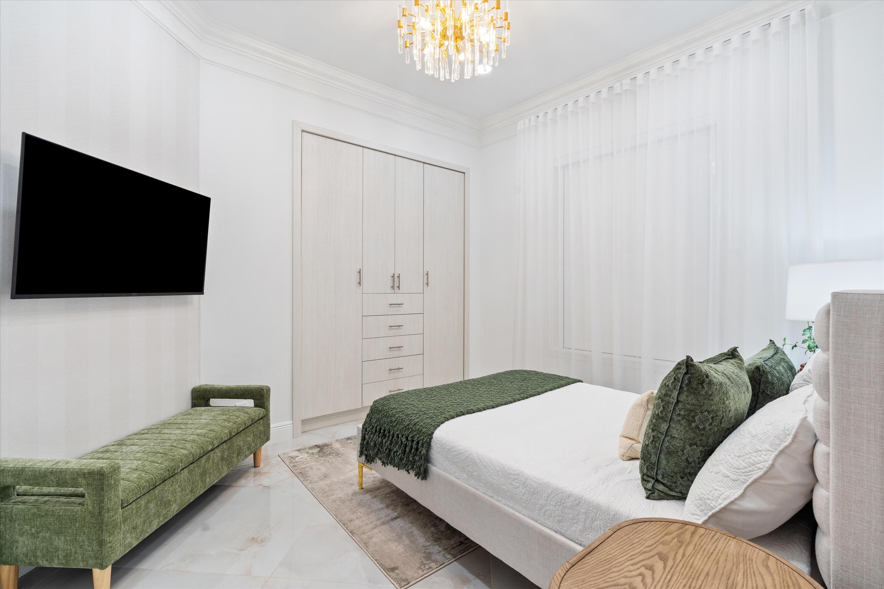 WATERS EDGE AT PARKLAND - Residential Lease