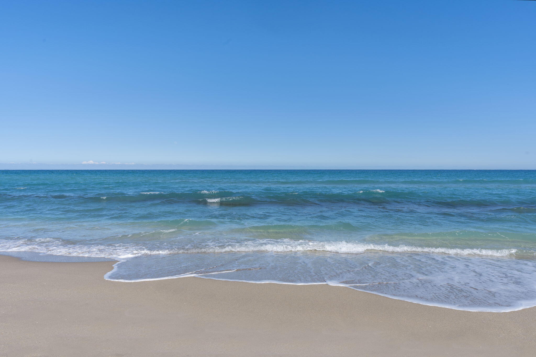 MAYFAIR HOUSE CONDO - Residential