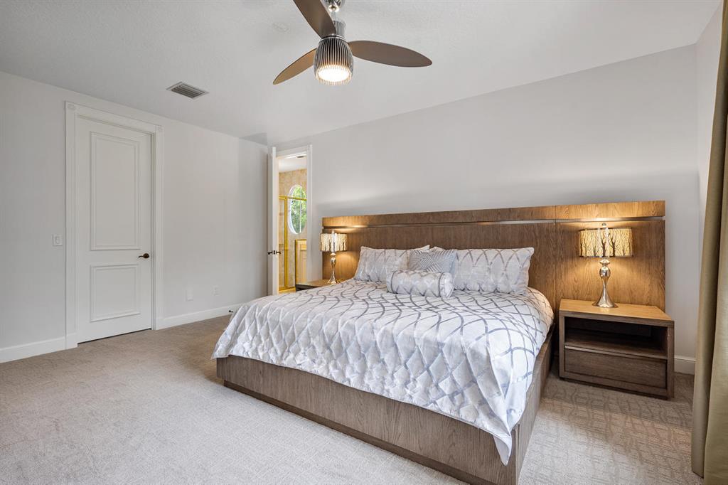 WOODFIELD HUNT CLUB - Residential