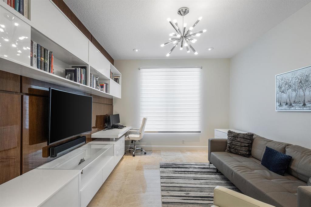 WOODFIELD HUNT CLUB - Residential