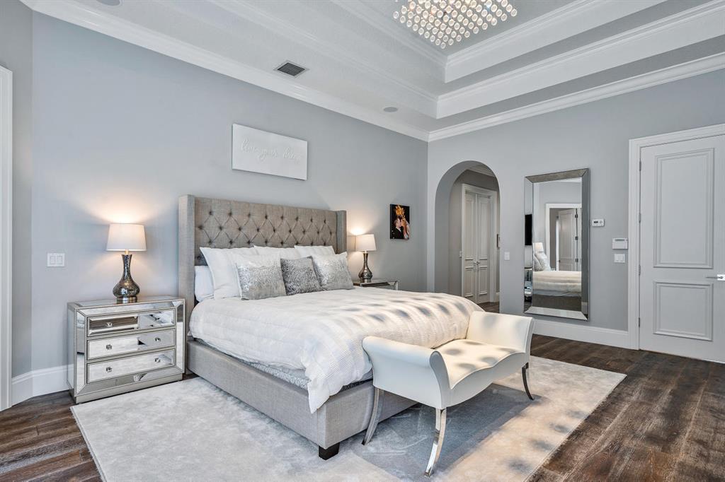 WOODFIELD HUNT CLUB - Residential