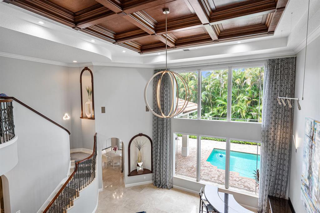 WOODFIELD HUNT CLUB - Residential