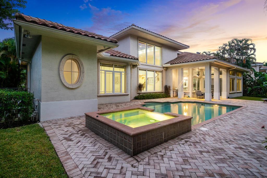 WOODFIELD HUNT CLUB - Residential