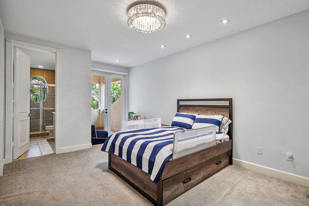 WOODFIELD HUNT CLUB - Residential