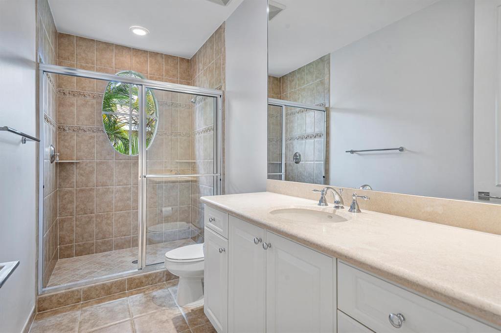 WOODFIELD HUNT CLUB - Residential