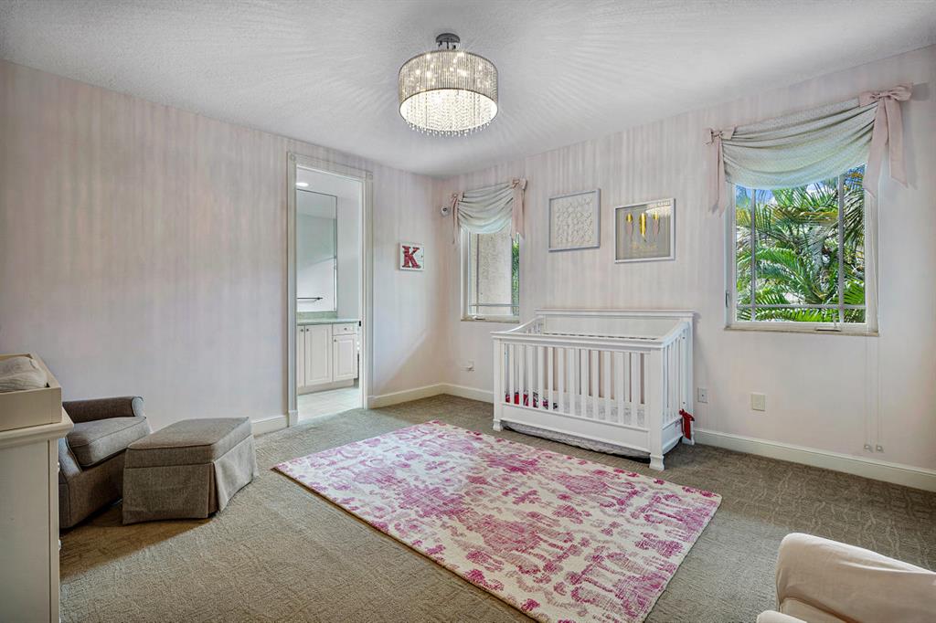 WOODFIELD HUNT CLUB - Residential