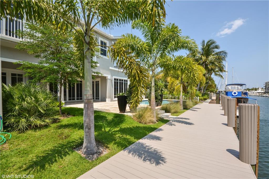 LAUDERDALE HARBORS - Residential