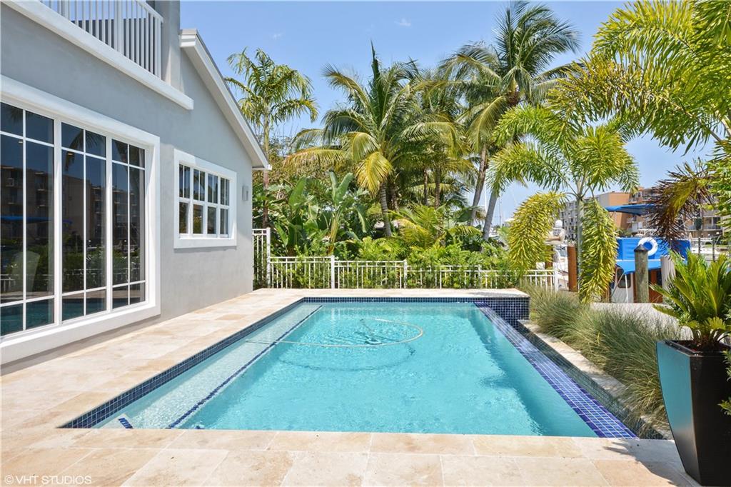 LAUDERDALE HARBORS - Residential