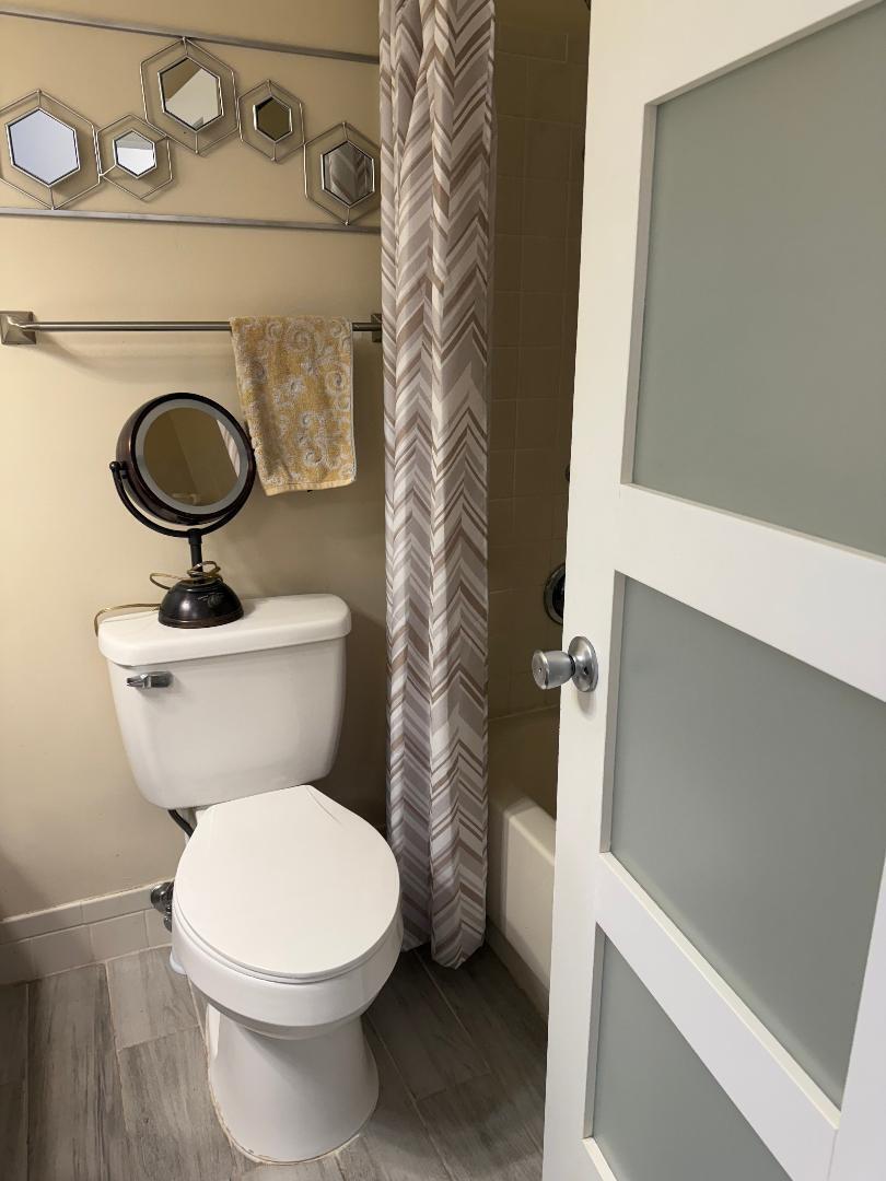 DELRAY VILLAS 5 - Residential