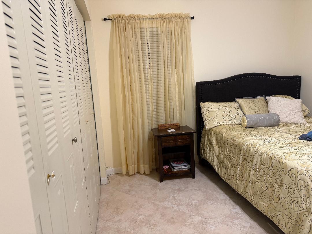 DELRAY VILLAS 5 - Residential