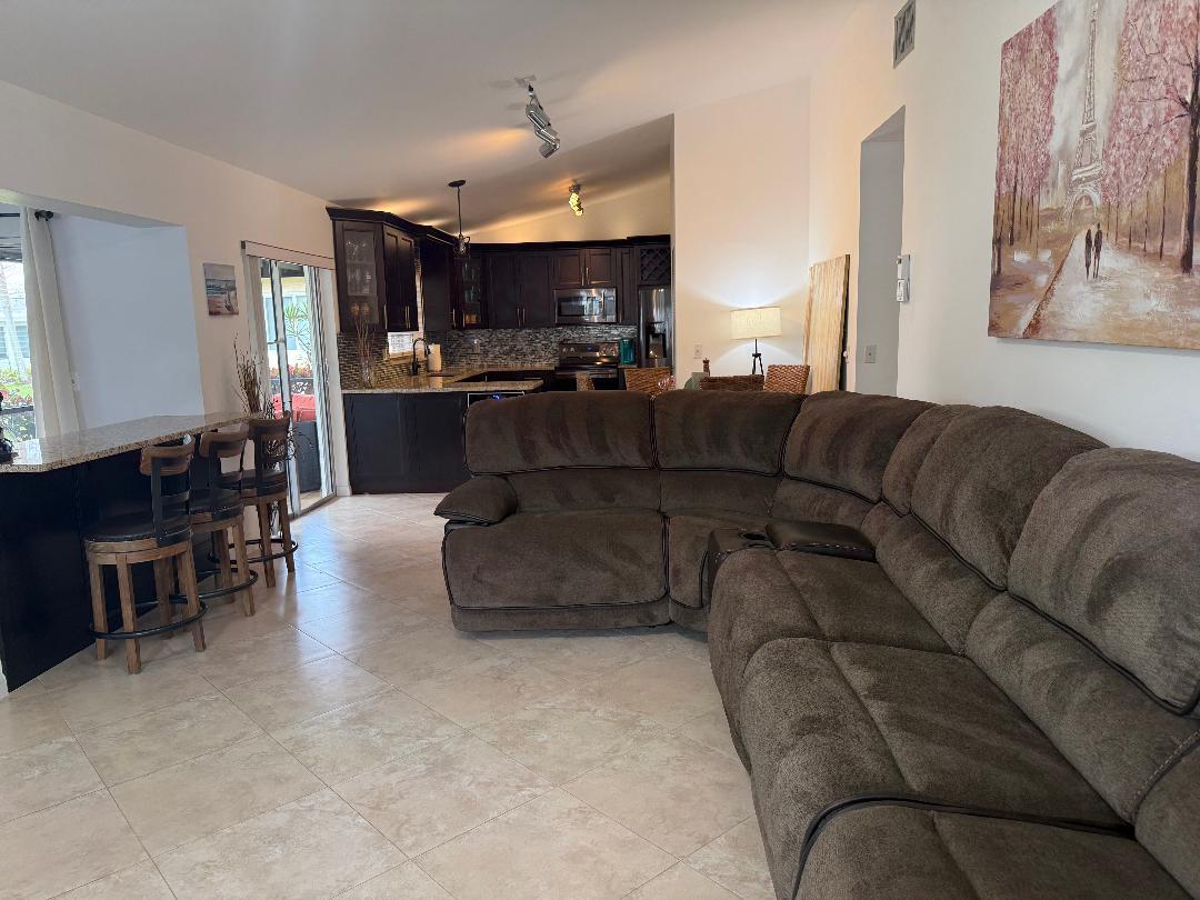 6217 Stanley Lane