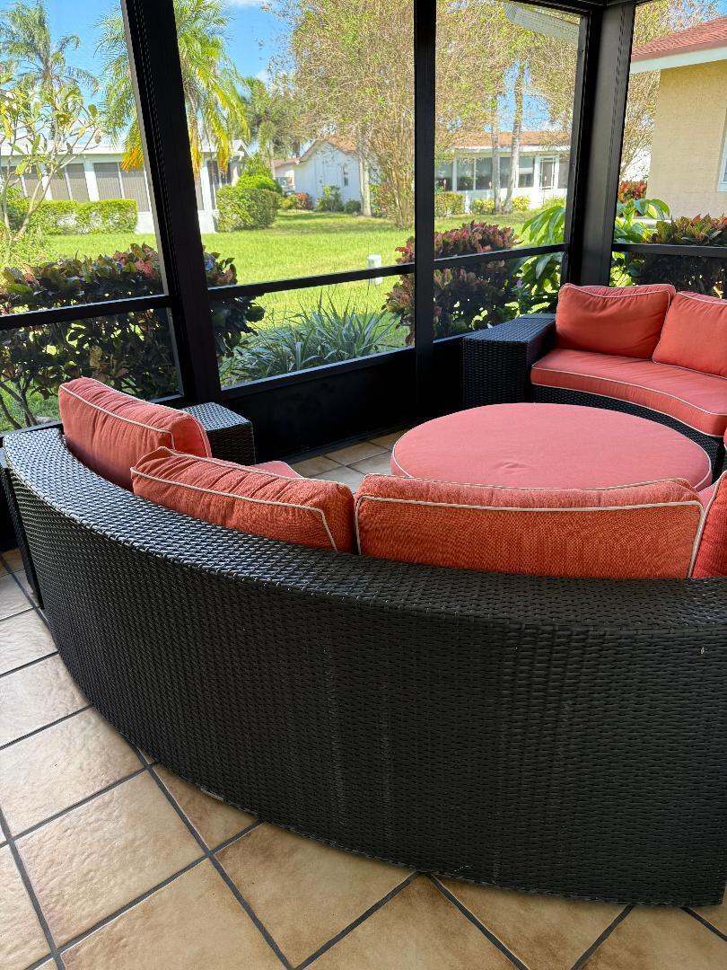 DELRAY VILLAS 5 - Residential