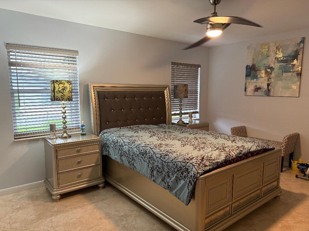 DELRAY VILLAS 5 - Residential