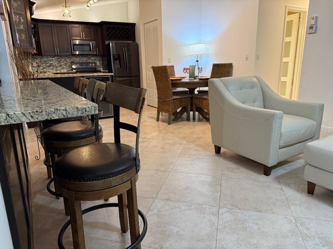 DELRAY VILLAS 5 - Residential