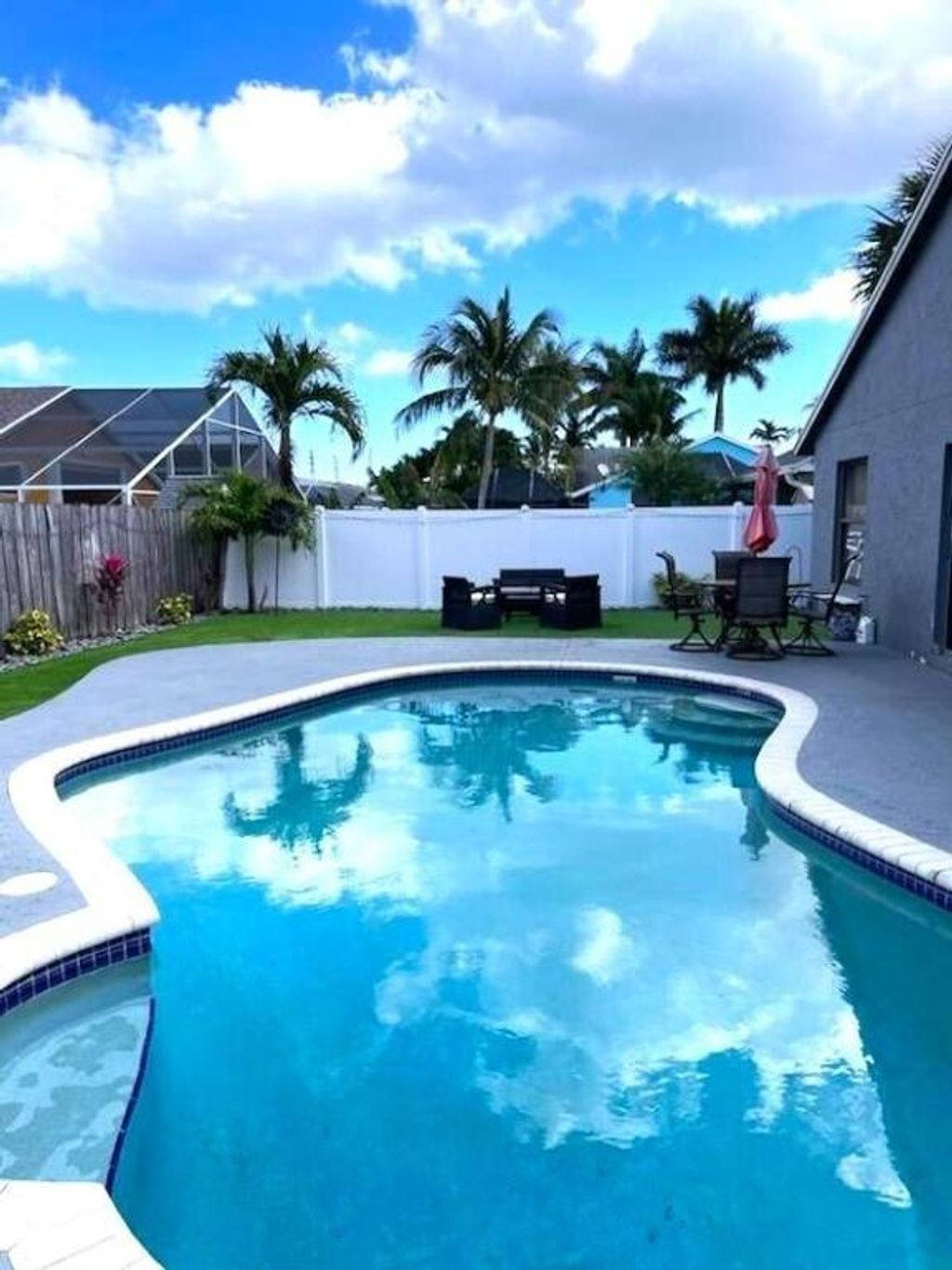 Photo of 6093 Robinson Street, Jupiter, FL 33458 (MLS # R10956367)