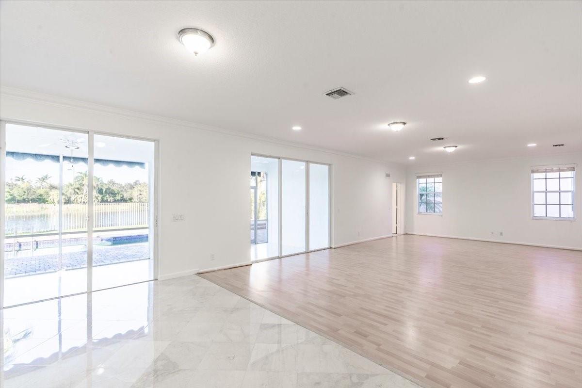 Sector 7-Parcel N-1 165-2 - Residential