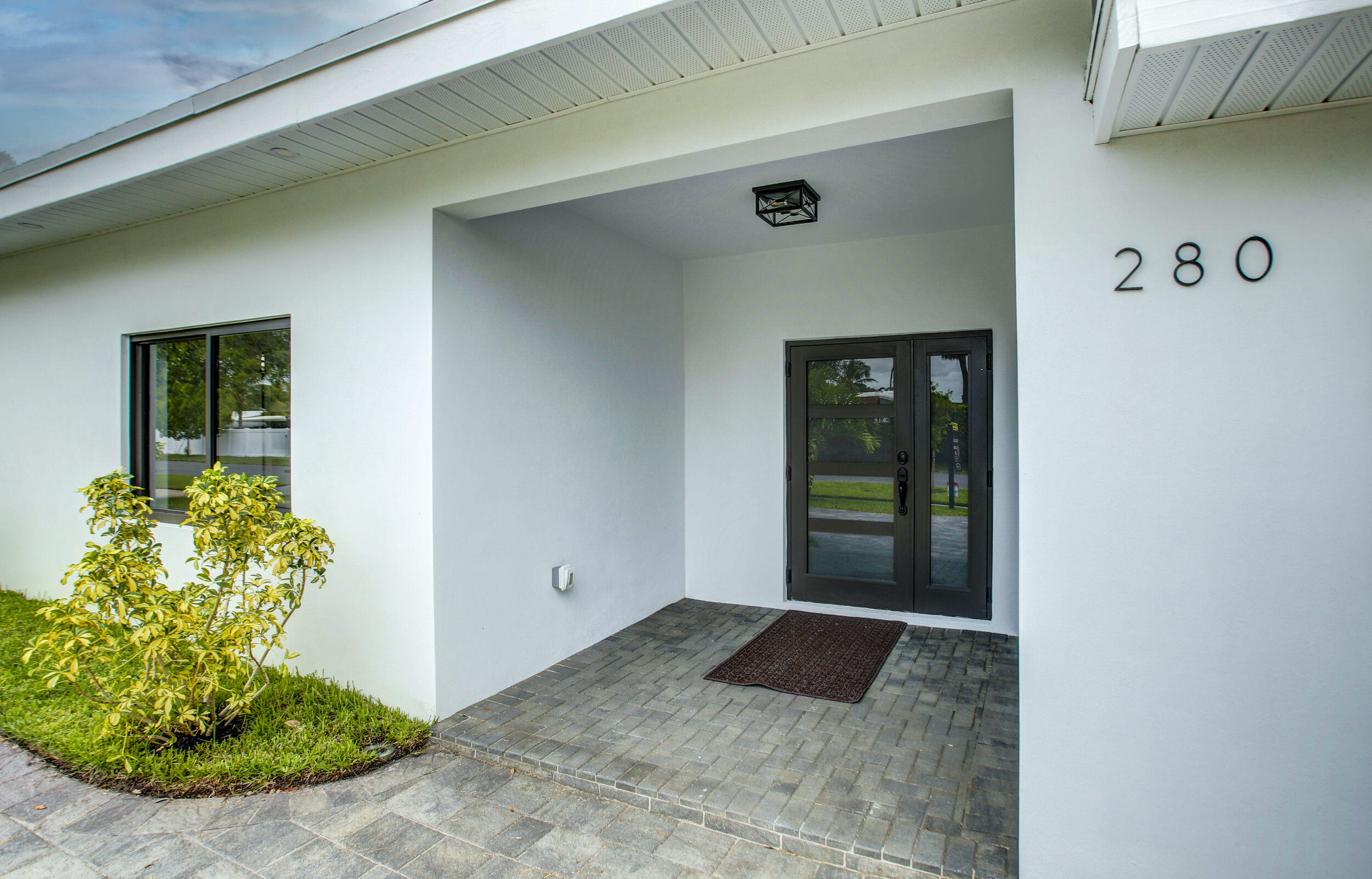 280 SE 9th Street