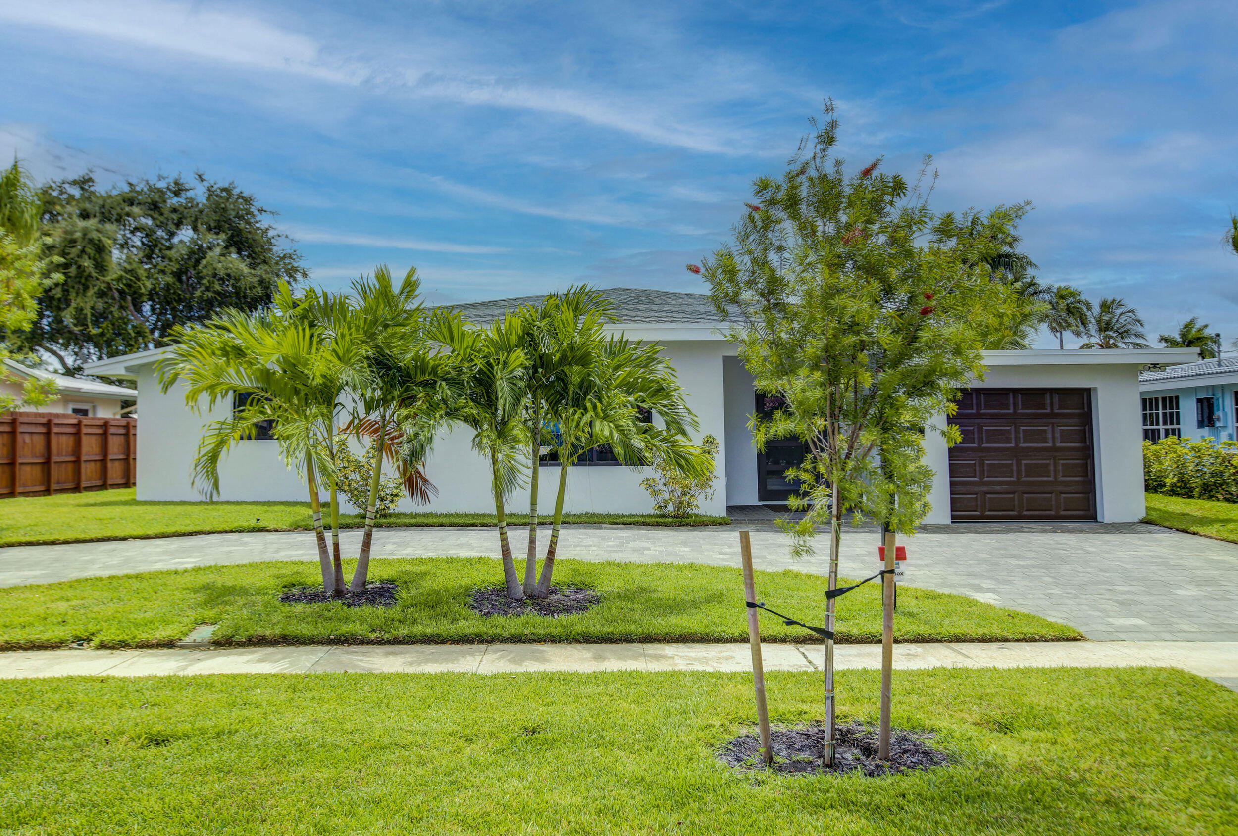 280 SE 9th Street