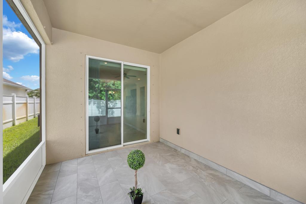 WINTERLAKES TRACT H 1ST R - Residential Lease