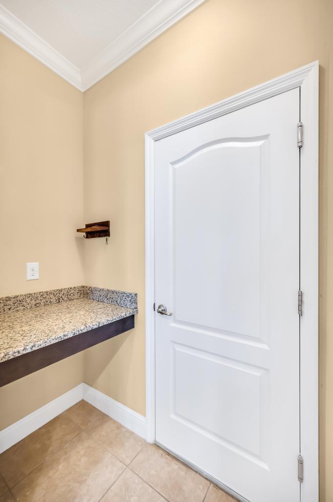 WINTERLAKES TRACT H 1ST R - Residential Lease