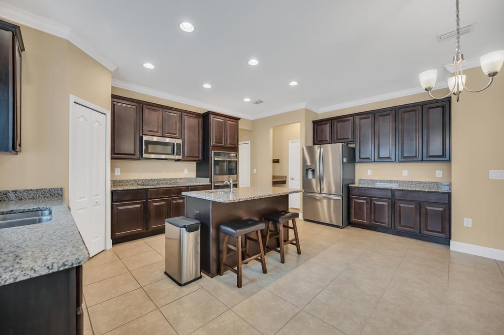 WINTERLAKES TRACT H 1ST R - Residential Lease