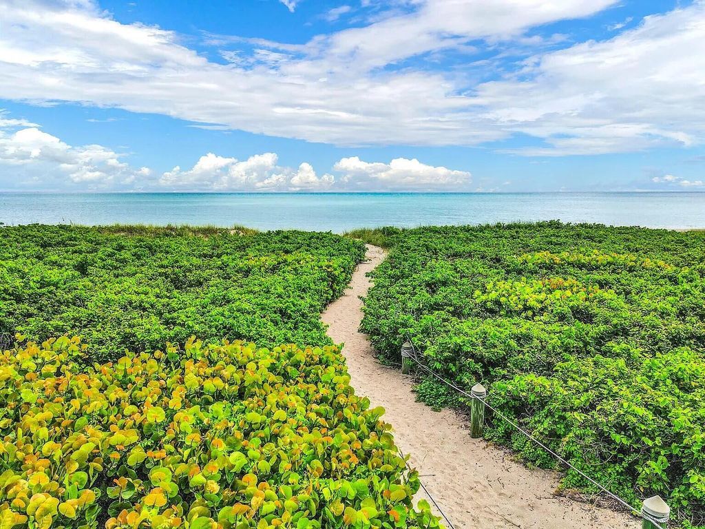 Photo of 1550 S Ocean Drive #15, Fort Pierce, FL 34949 (MLS # R11045401)