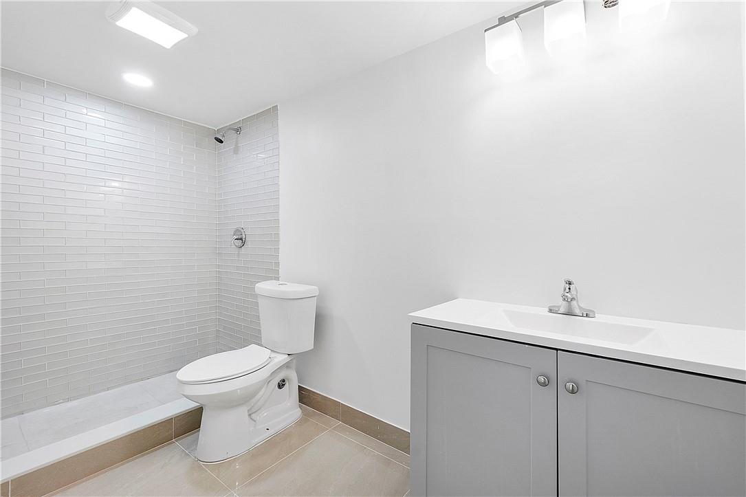 Palms Villas & Condos Sec - Residential Lease