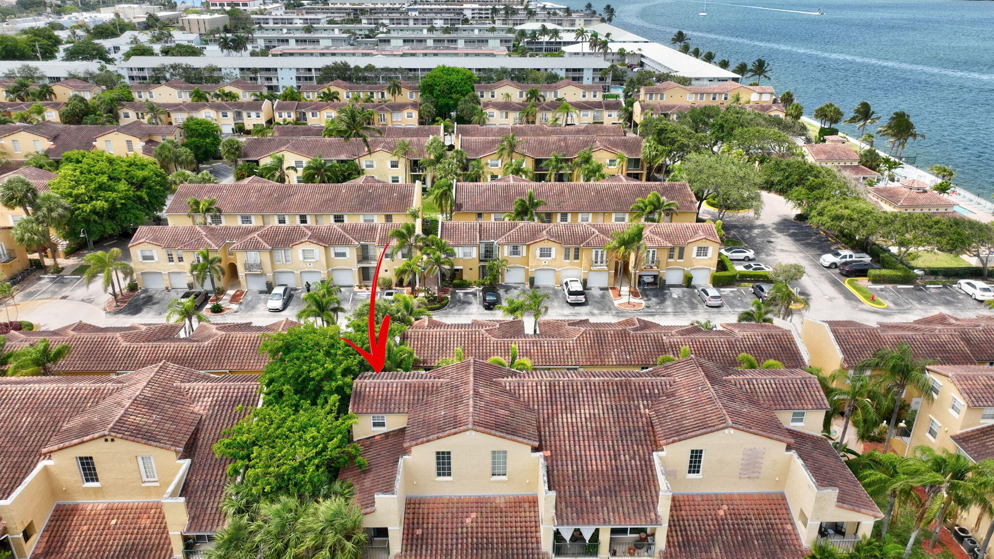 BAY REACH CONDO - Residential Lease