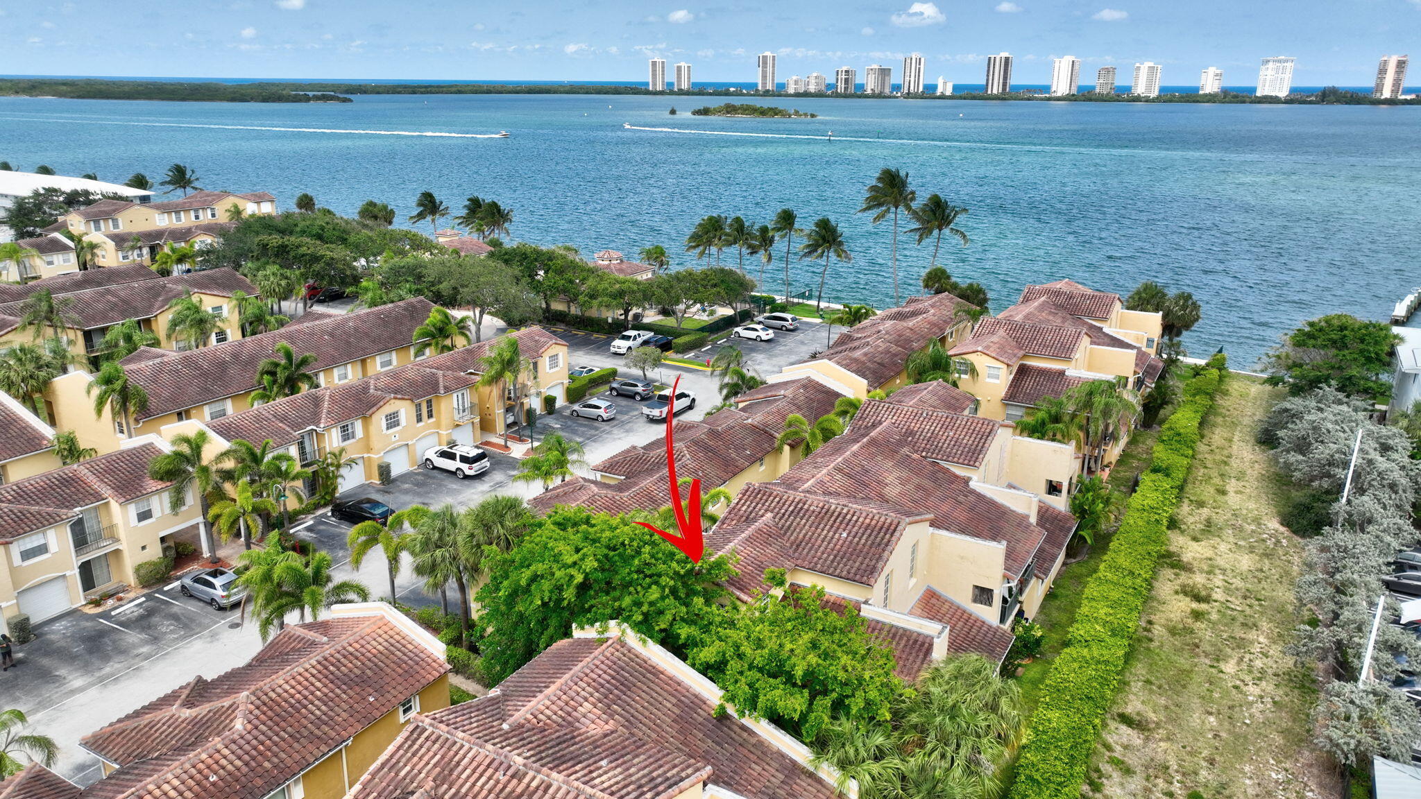 BAY REACH CONDO - Residential Lease